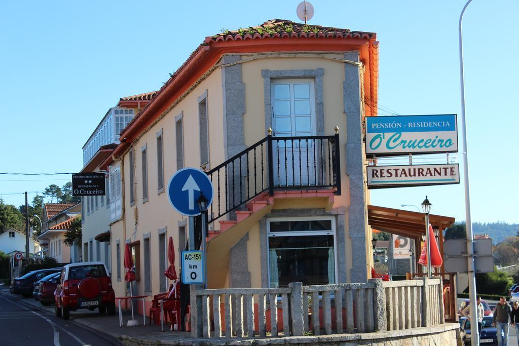 O Cruceiro Hotel Puentedeume Buitenkant foto